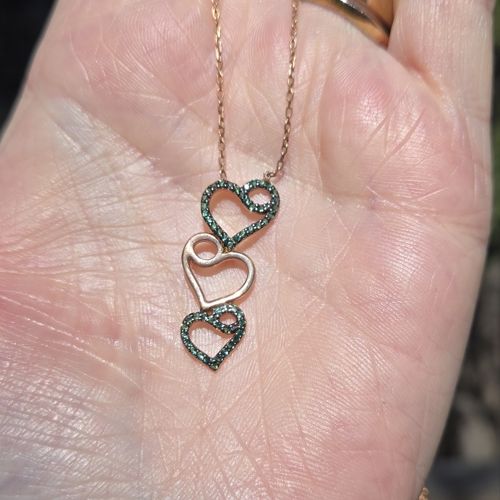 Emerald sterling & rosegold tripple Heart Necklace 16" - Picture 5 of 7
